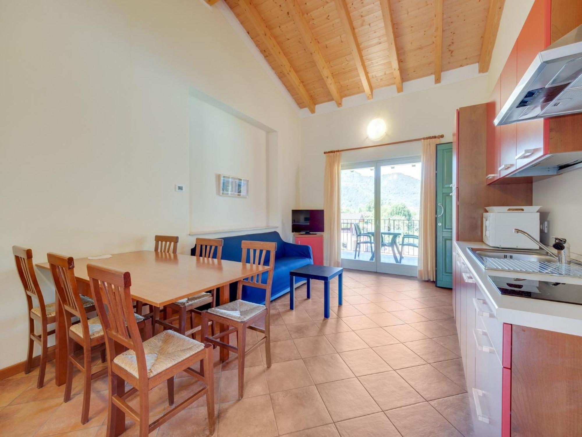 Spacious Apartment In Idro With Shared Pool Crone 外观 照片